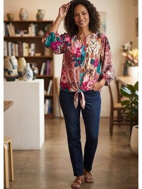 Chico’s  Tie Front Pull Over Top Size 4 Artsy Elevated Romantic Eclectic Boho